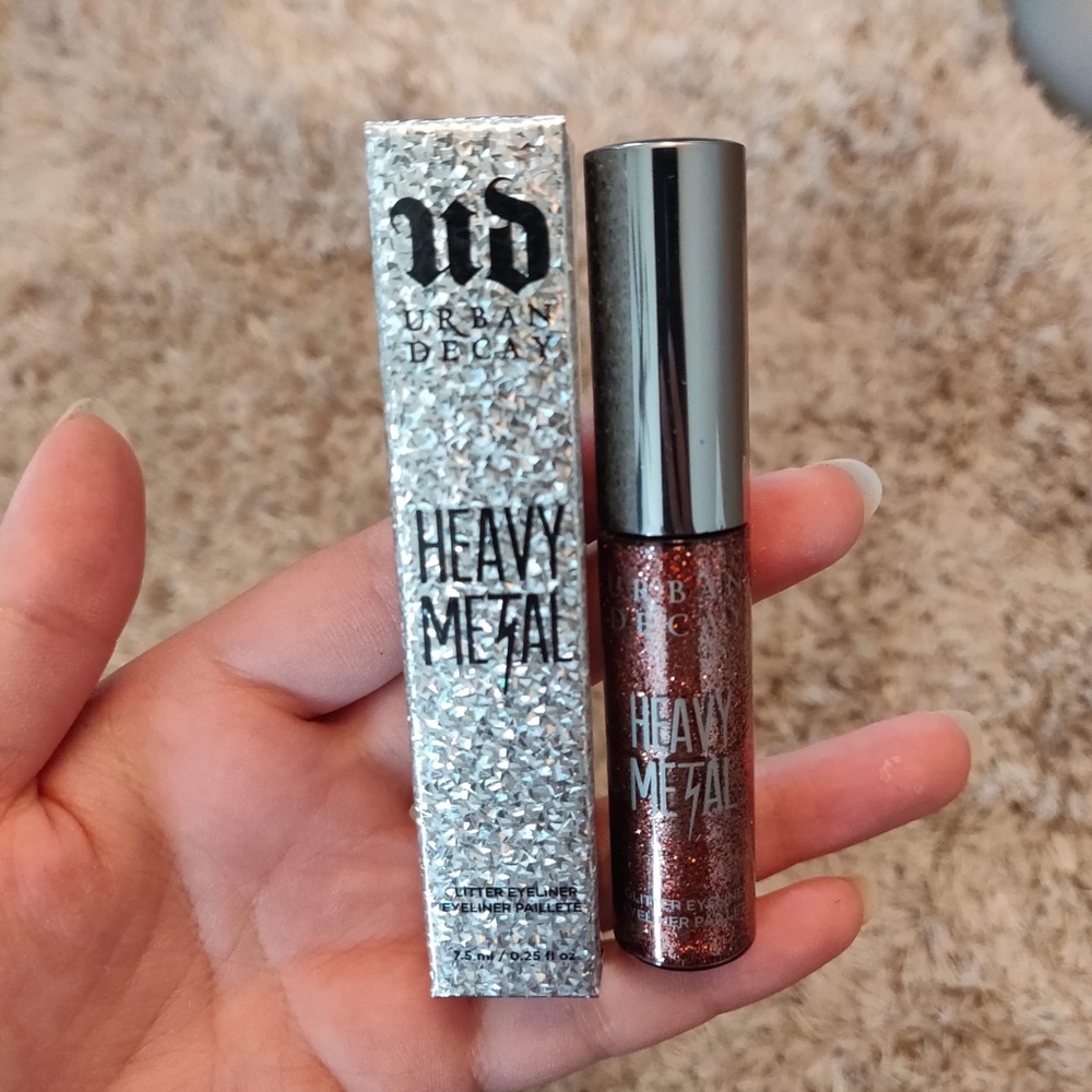 URBAN DECAY LIQUID GLITTER EYELINER